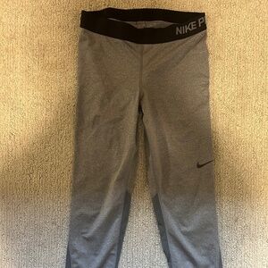 Nike Pro Dry Fit cropped workout pants